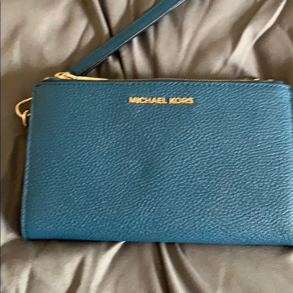 Michael Kors very cute wristlet New